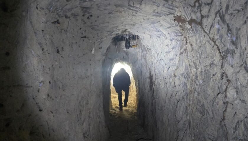 Detienen a huachicoleros en Tlaxcoapan por extracción de combustible a través de un túnel