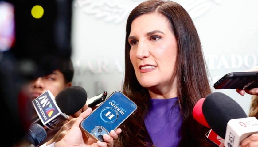 Kenia López demanda un manejo adecuado del fracking que respete el medio ambiente y la legalidad.