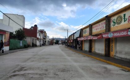 Finaliza la pavimentación de la calle 22 de Mayo en La Morena y se restablece la circulación.