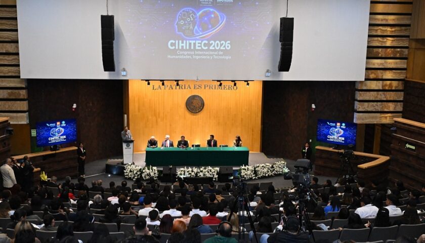 Expertos proponen fortalecer al TecNM, avanzar en el uso del hidrógeno y restaurar suelos mediante biotecnología