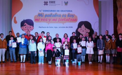 Ganadores del cuarto concurso de oratoria son premiados en Hidalgo