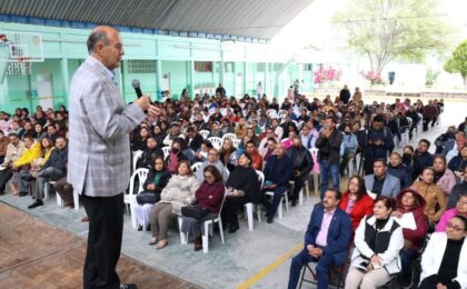 Natividad Castrejón discute el bienestar emocional y la educación familiar en Mixquiahuala