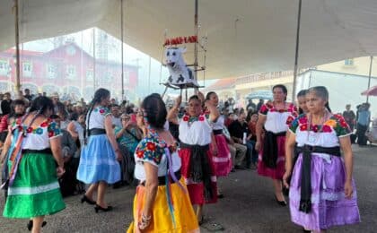 Xochicoatlán celebra la Caravana Cultural y se llena de arte en la Sierra