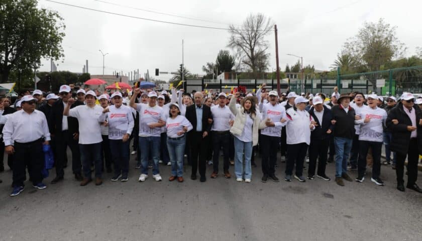 Más de 42 mil personas asisten a la celebración de autonomía de la UAEH en Plaza Juárez